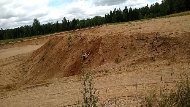 Сделал ДВОЙНОЕ САЛЬТО ВПЕРЕД на Карьере! смотреть онлайн