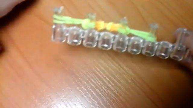 Красивый браслетик... смотреть онлайн