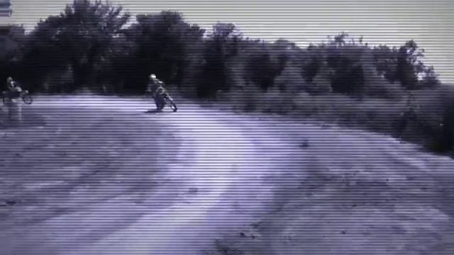 "Be Somebody" Thousand Foot Krutch Motocross video in honor of my dad смотреть онлайн