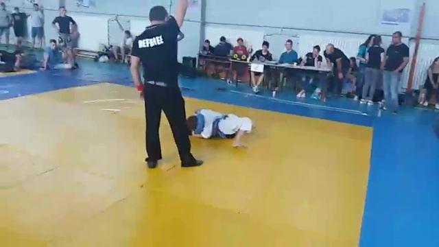 Галущинский Даниил турнир по bjj г.Новая Каховка.03.06.2017 тренр Аракелов Г.Д. смотреть онлайн