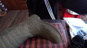 Жидкая латка для EVA изделий. Слипнется всё! Клеем сапоги!