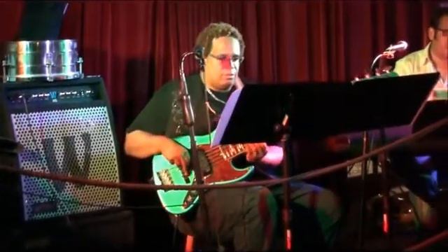 John Benitez-Bomba Lirica.wmv смотреть онлайн
