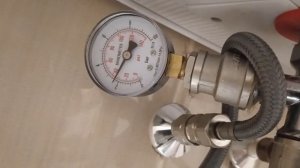 Какое давление в бойлере? Зачем обратный клапан?