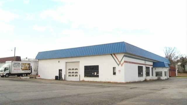 Vinton's Old Ford Motor company finds new life смотреть онлайн