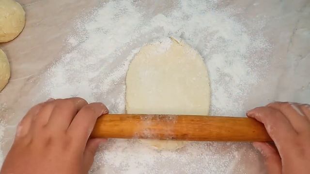 ПЕЧЕНЬЕ. СЫРНЫЕ КРЕКЕРЫ. ВКУСНЫЙ И БЮДЖЕТНЫЙ РЕЦЕПТ. ДОМАШНИЙ СЫРНЫЙ КРЕКЕР смотреть онлайн