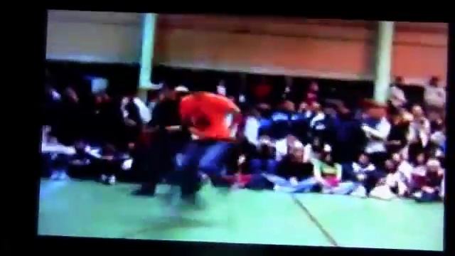 FLEXNANDO Y ANTONIO vs VENTO Y CEKA - BATTLE POSESSOS 2005 смотреть онлайн