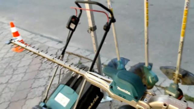 Аккумуляторный штанговый кусторез для подрезания живой изгороди Makita DUN500WZ(Макита в работе LXT смотреть онлайн
