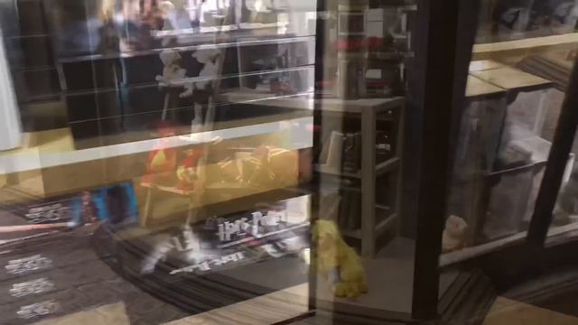 Noble Collection, Covent Garden shop tour смотреть онлайн