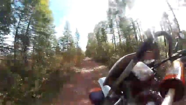По дорогам Колымы на Honda XLR 250 смотреть онлайн