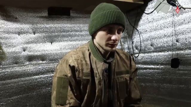 Пленный военнослужащий ВСУ смотреть онлайн