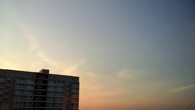 В небе ночные химтрейлы,,,,,,,5ч утра химозный восход , 25июля 2018,,,Арамиль-Екатеринбург смотреть онлайн