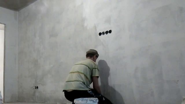 Шпатлевание стен неопытным шпателем