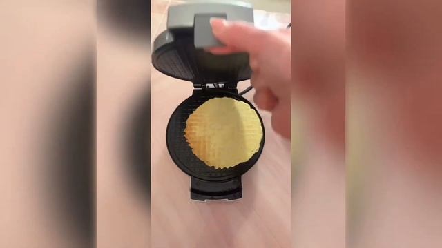 Обзор Элоктровафельницы Maxwell MW-1571 SR