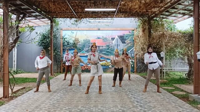 Dance Travolta Linedance смотреть онлайн