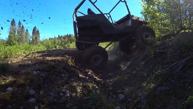 УАЗ против ЛУАЗа | Т-3000 vs. Луиза | Дело было в гараже смотреть онлайн