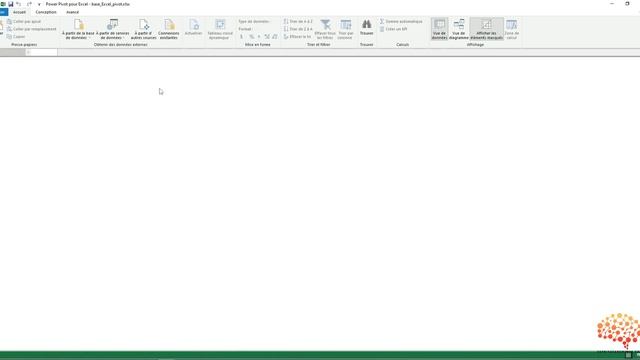 Excel - l'interface de Power Pivot смотреть онлайн