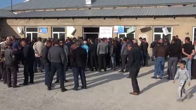 Встреча депутата парламента Энзела Мкояна с жителями сёл Ахалкалаки (3) смотреть онлайн