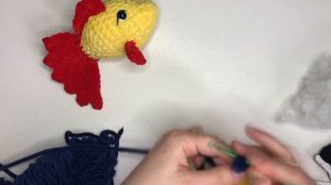 Рыбка крючком из плюшевой пряжи. Мастер-класс