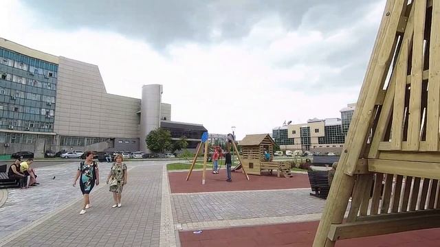 Детский городок возле администрации г. Новокузнецка. смотреть онлайн