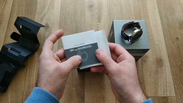 Garmin Vivomove HR Unboxing смотреть онлайн