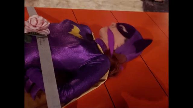 Batman Season 3 episode 14 (Catwoman's Dressed To Kill) - Batgirl Supercut смотреть онлайн