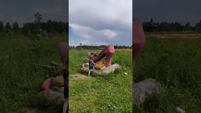 Аня гуляет в Берендеевом царстве смотреть онлайн