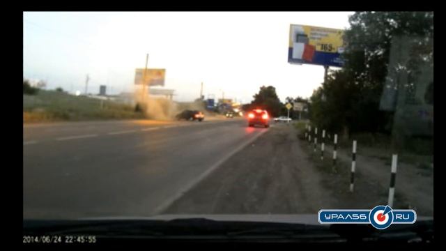 В Орске ВАЗ въехал в дерево, 27.06.2014 смотреть онлайн