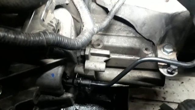 Sangria atuador de embreagem Nissan March Tida Sentra Renault Fluence Sandero Megane todos 1.6 16V смотреть онлайн
