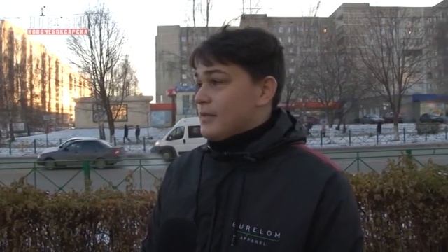 Опрос: Что бы вы подарили Деду Морозу на день рождения? смотреть онлайн