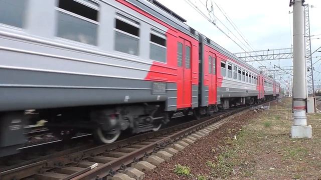Электропоезд ЭД2Т-0045 (ТЧ-7) пригородный поезд №6558 Москва - Ипподром. смотреть онлайн