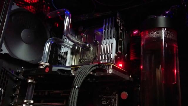 1 Minute Showcase - 2018 Extreme PC Build смотреть онлайн