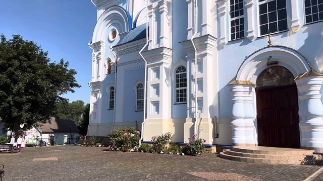 Пред Святою Твоею иконою Владичице…Храм Воскресіння Христового…місто Острог🌿 смотреть онлайн