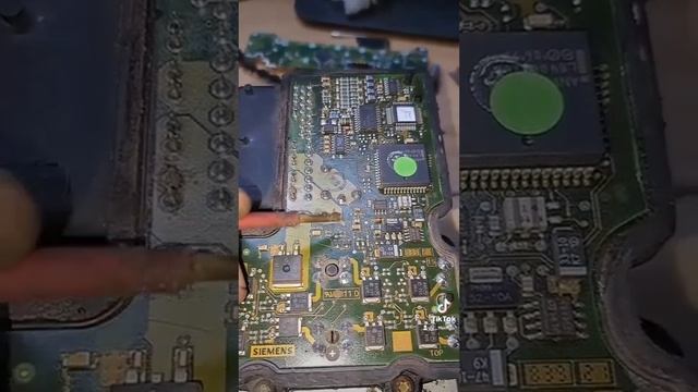 Opel Vectra B 1.8 16v Popravka ABS modula (elekonike) смотреть онлайн