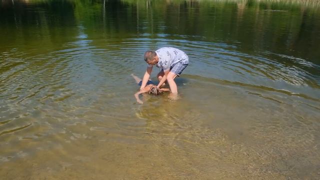 Первая помощь ребенку при утоплении смотреть онлайн