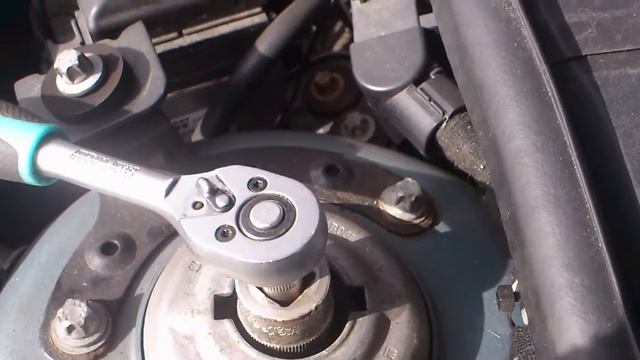 Замена передней пружины на Vectra C 2007г. смотреть онлайн