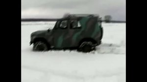 УАЗ -  На гусеницах  и Без ! )))