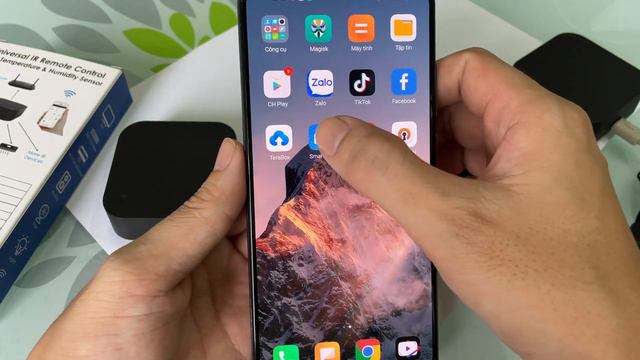 Điều khiển hồng ngoại IR điều khiển TV, Máy lạnh, Quạt Tuya смотреть онлайн