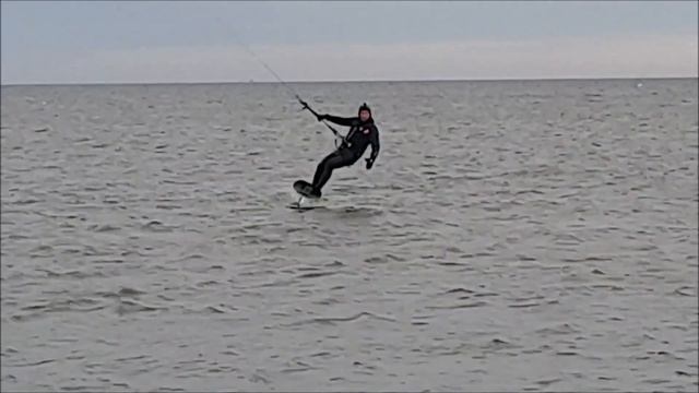 Triton first session in EUROPE 17 knots 7 meter Fone Bandit S foilsession #115 смотреть онлайн