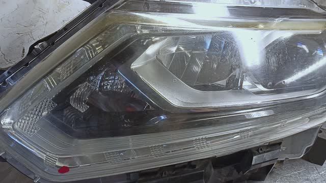 Фара левая 260604CA0C NISSAN X-TRAIL T32