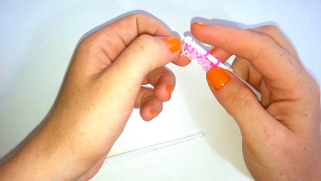 Браслет из резинок Конфетное сердце Hook only Candy heart tutorial DIY смотреть онлайн