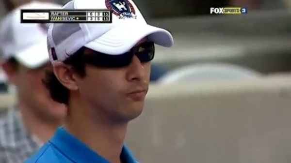 Реакция на зашаг (foot fault) Патрика Рафтера