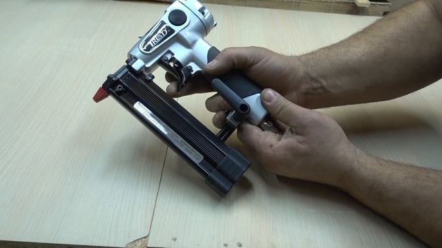 Самый лучший Шпилькозабивной пистолет Trusty PT630N смотреть онлайн