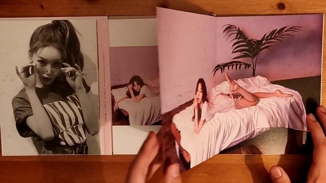 Распаковка 1 мини альбома Чонха [Hands On Me] / Unboxing 1st Chungha mini album (Why Don't You Know смотреть онлайн