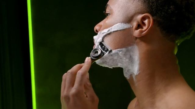 Gillette Labs | Raheem Sterling - Exfoliating Razor