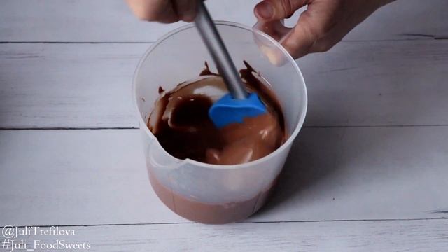 ЭСКИМО С ОРЕО и с БЫСТРЫМ КЛУБНИЧНЫМ СУФЛЕ ИЗ МАРШМЕЛЛОУ | Как птичье молоко | #Juli_FoodSweets смотреть онлайн