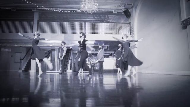 Midnight Waltz смотреть онлайн
