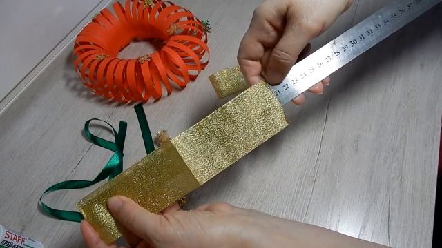 Как сделать рождественский венок из бумаги легко и быстро
