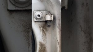 Провисание двери Октавия а7