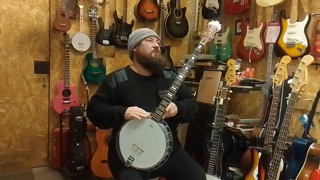 Сравнение типов банджо Old Time vs Mastertone смотреть онлайн