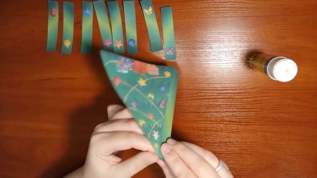 Пишна ялиночка з паперу/Дизайн і технології/Поробка 2 клас смотреть онлайн